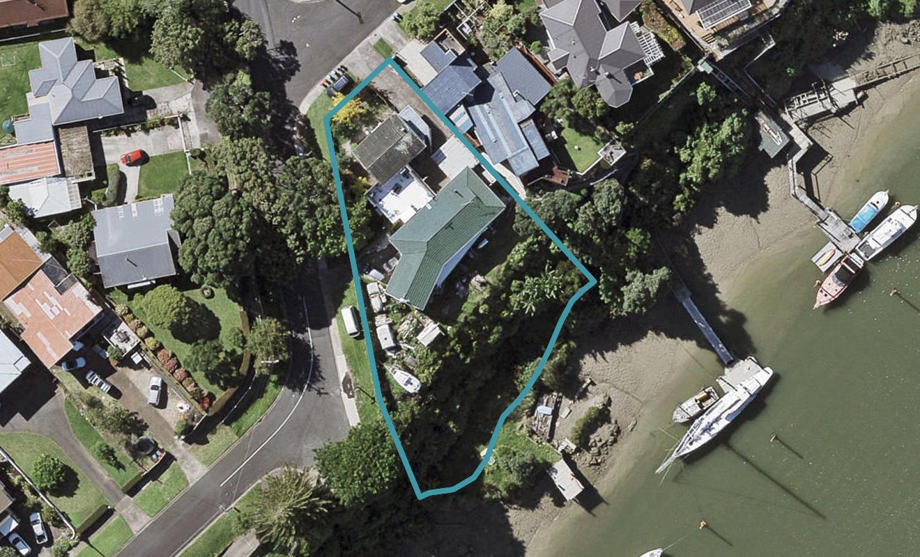 1/2 Riverview Road, Panmure, Auckland - Carousel 1