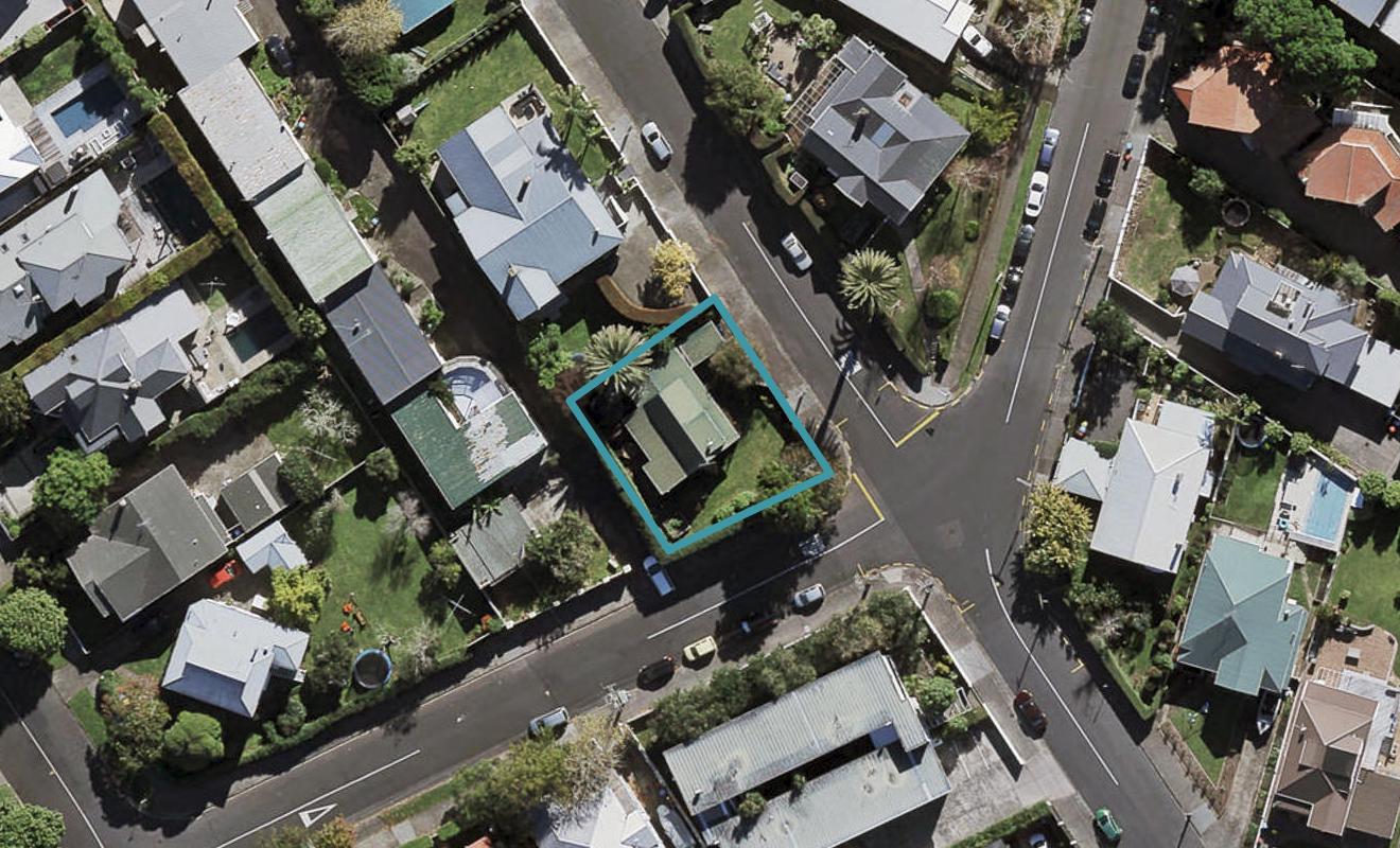 4 Risk Road, Remuera, Auckland - Carousel 1