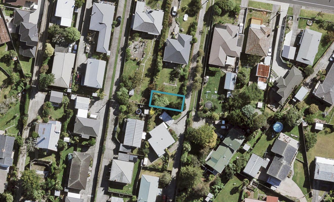 8/137 View Road, Sunnyvale, Auckland - Carousel 1