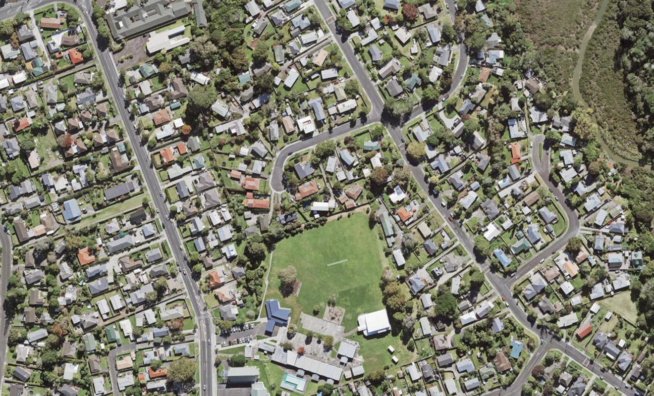 10 Roseneath Place, Birkdale, Auckland - Carousel 1