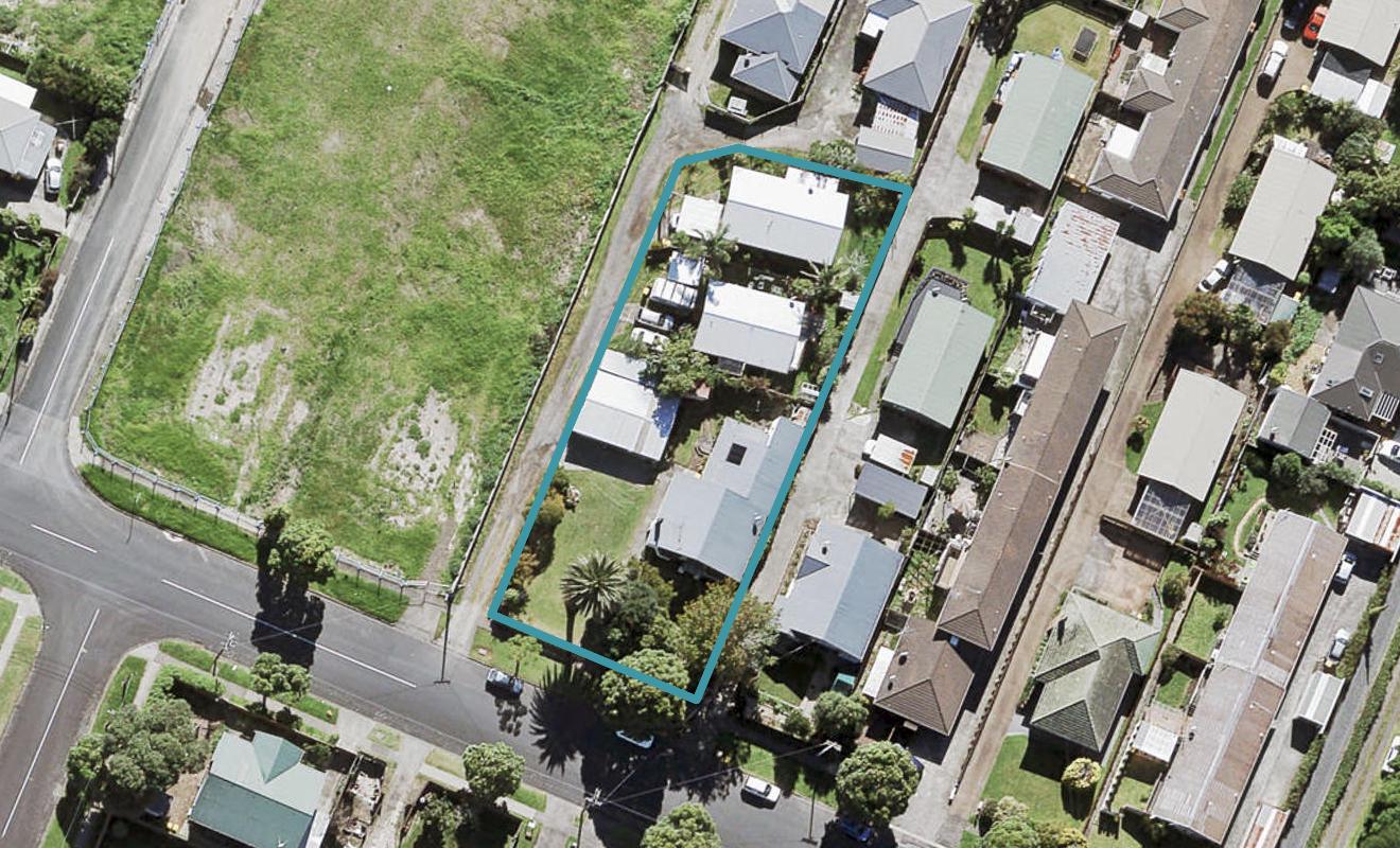 2/22 Islington Avenue, New Lynn, Auckland - Carousel 1