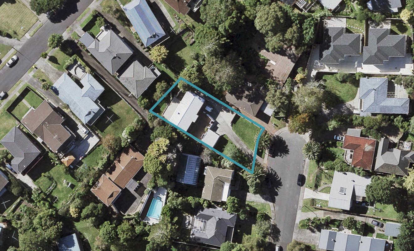28 Arosa Place, Forrest Hill, Auckland - Carousel 1