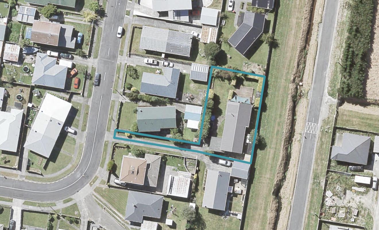 22 Matthews Road, Wainuiomata, Lower Hutt - Carousel 1