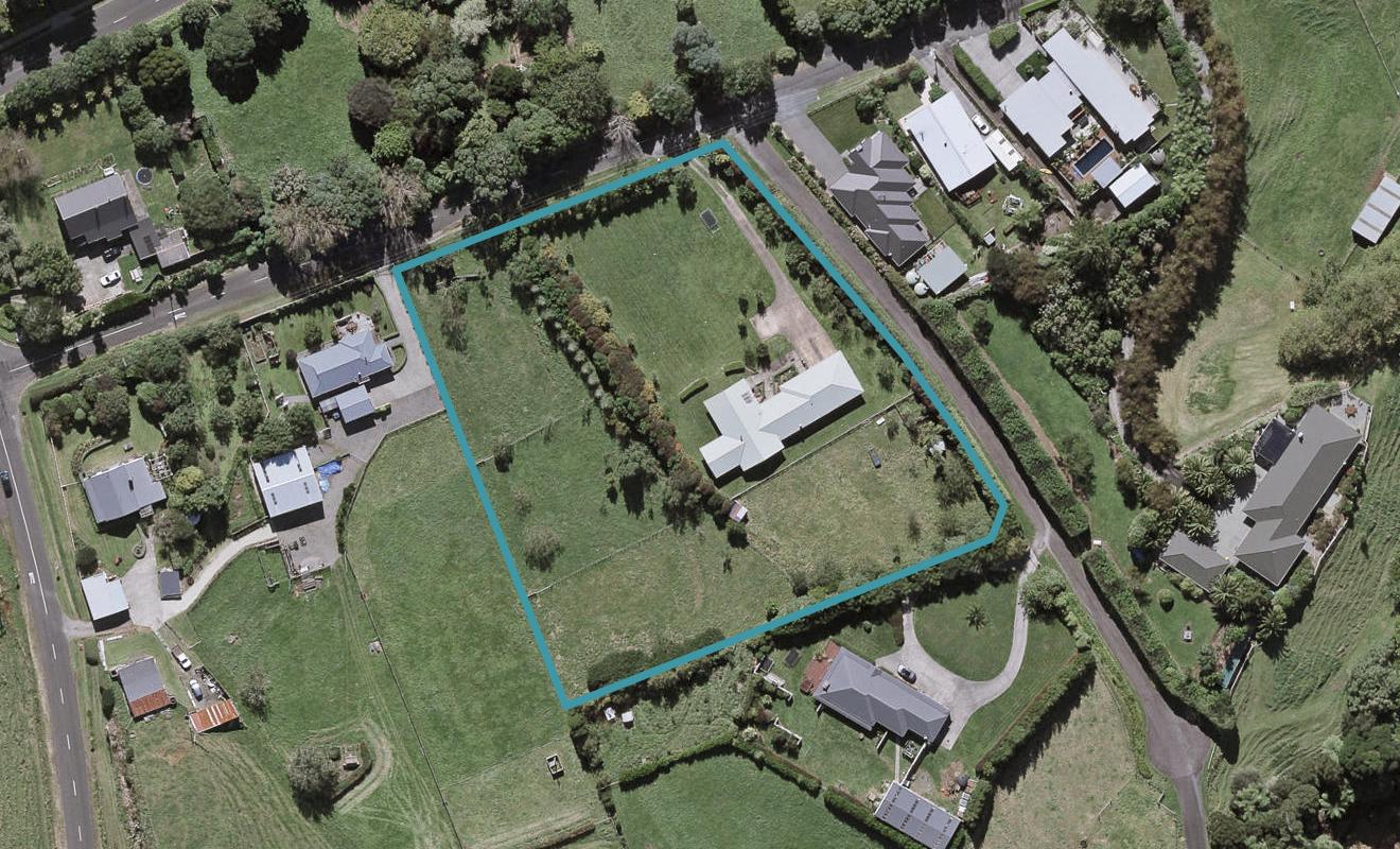 10 Patterson Road, Hurworth, New Plymouth - Carousel 1