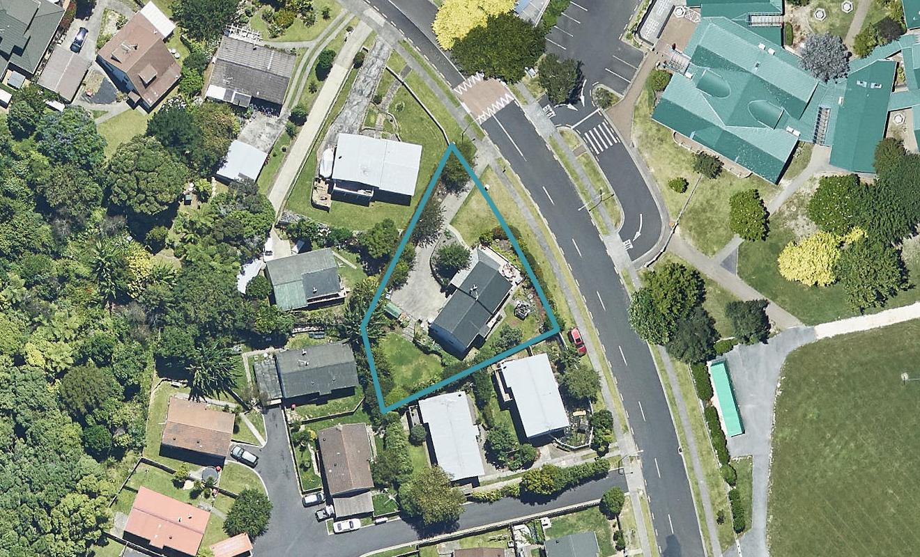 28 Langstone Street, Welcome Bay, Tauranga - Carousel 1