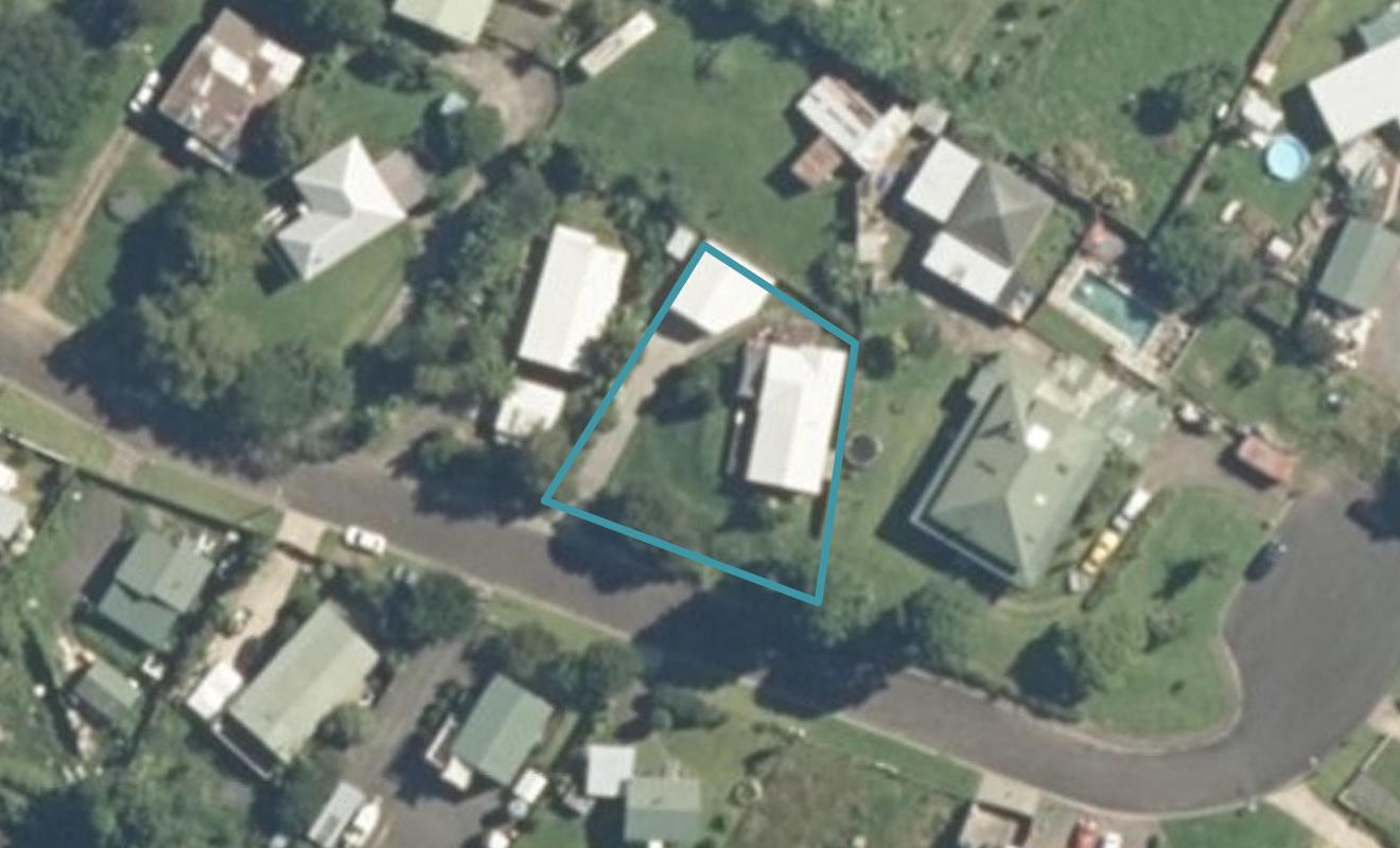 13 Woodstock Avenue, Paeroa - Carousel 1