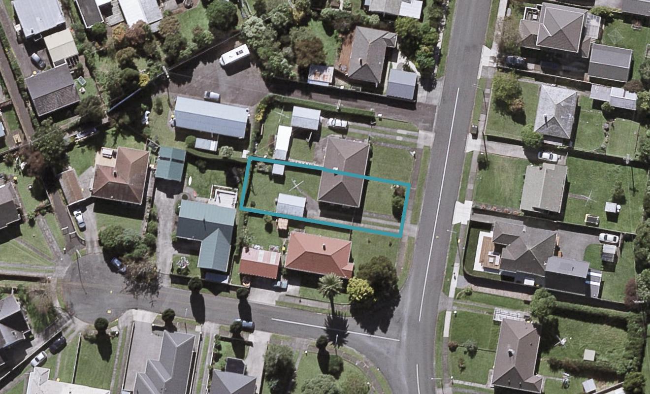 42 Somerset Street, Brooklands, New Plymouth - Carousel 1