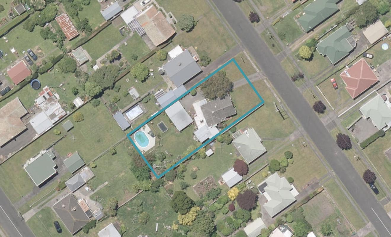 5 Caffray Avenue, Aramoho, Whanganui - Carousel 1