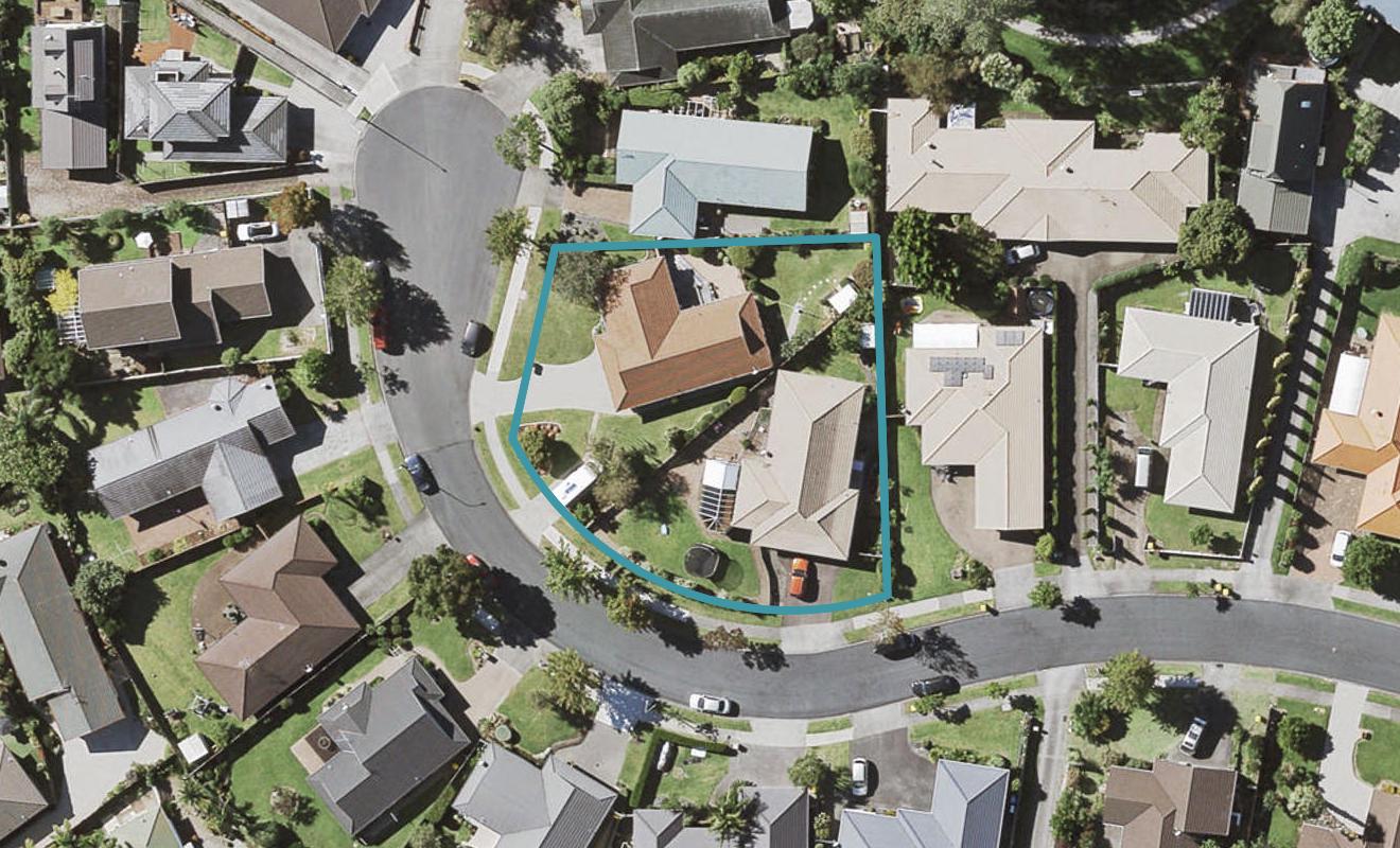 1/35 Headcorn Place, Botany Downs, Auckland - Carousel 1