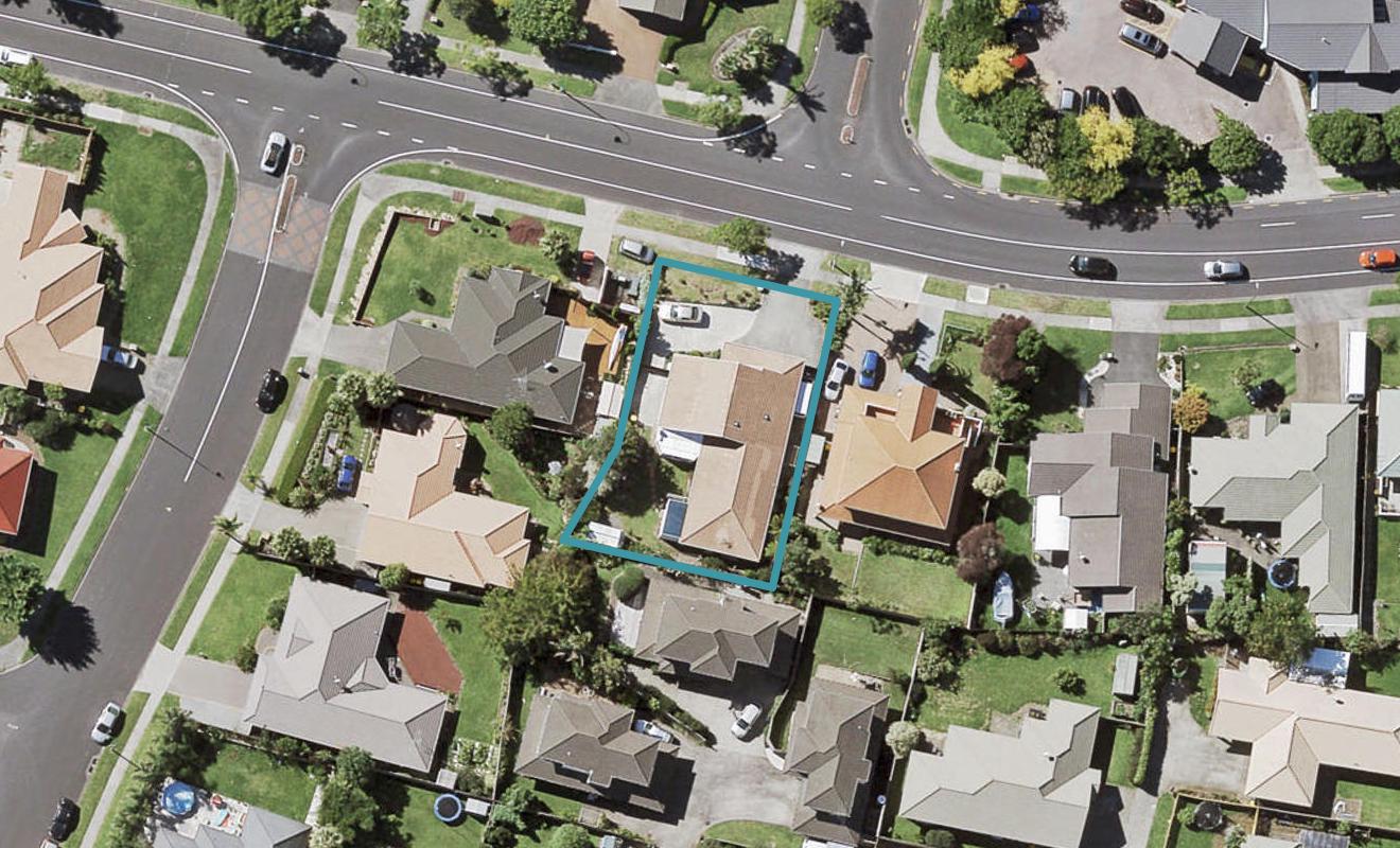 133 Golfland Drive, Golflands, Auckland - Carousel 1