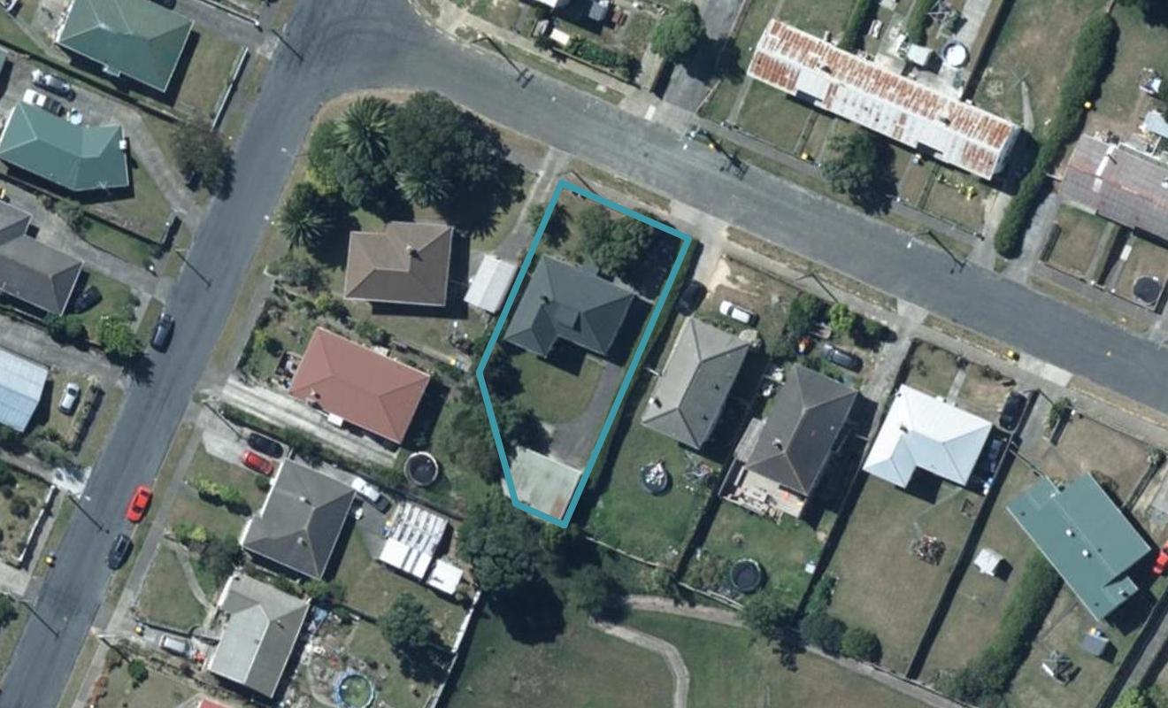4 Miranda Street, Cannons Creek, Porirua - Carousel 1