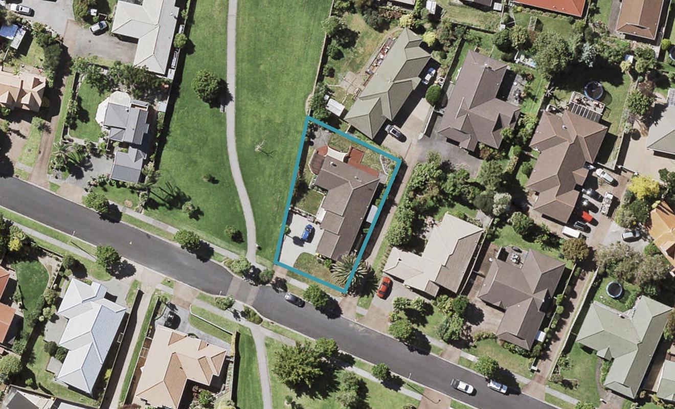 21 Frank Nobilo Drive, Golflands, Auckland - Carousel 1