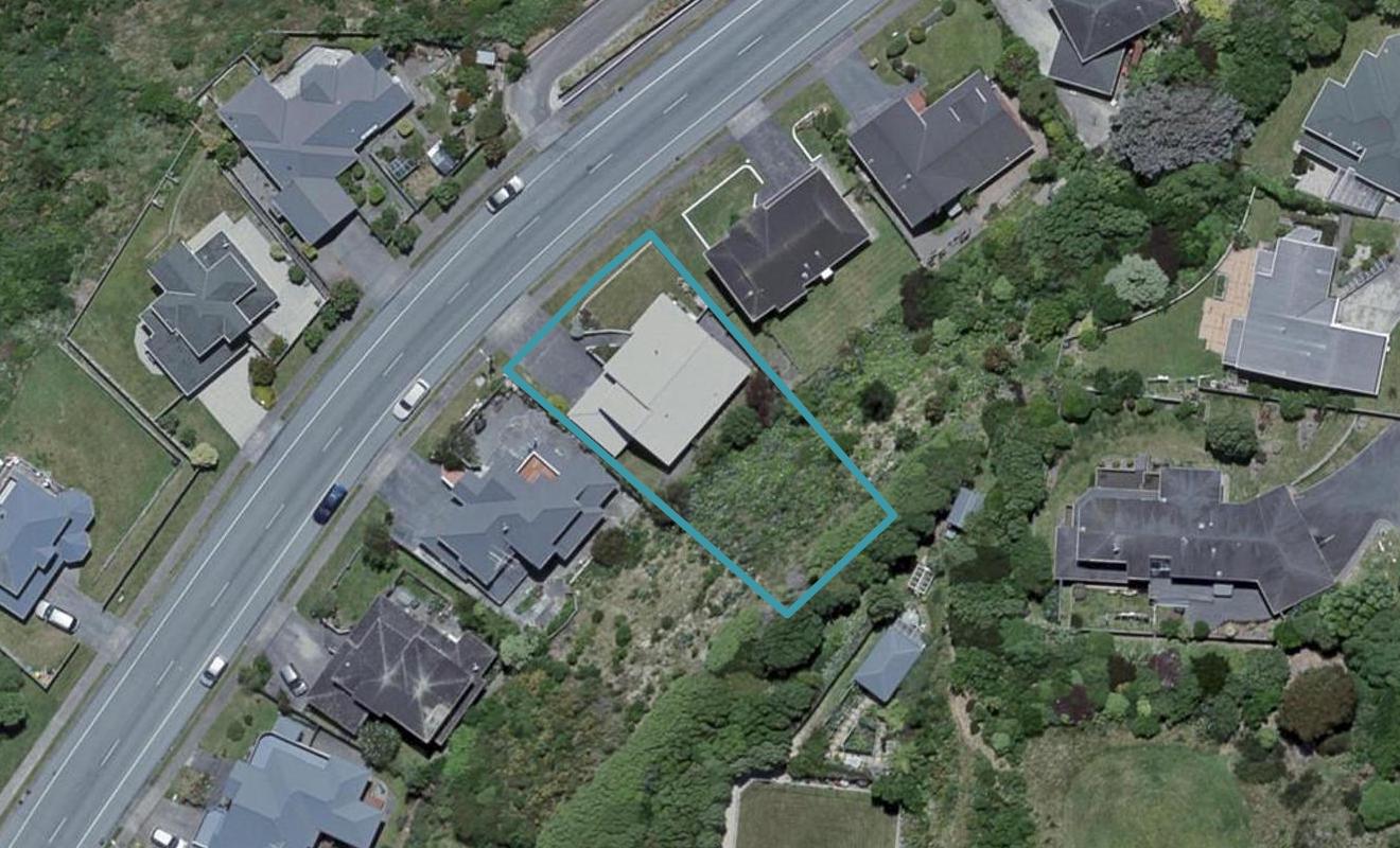 103 Woodman Drive, Tawa, Wellington - Carousel 1
