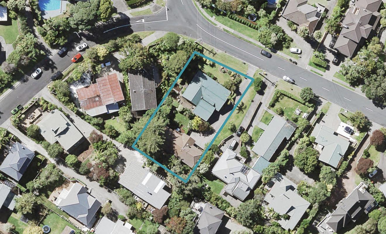 1/8 Lyons Avenue, Murrays Bay, Auckland - Carousel 1
