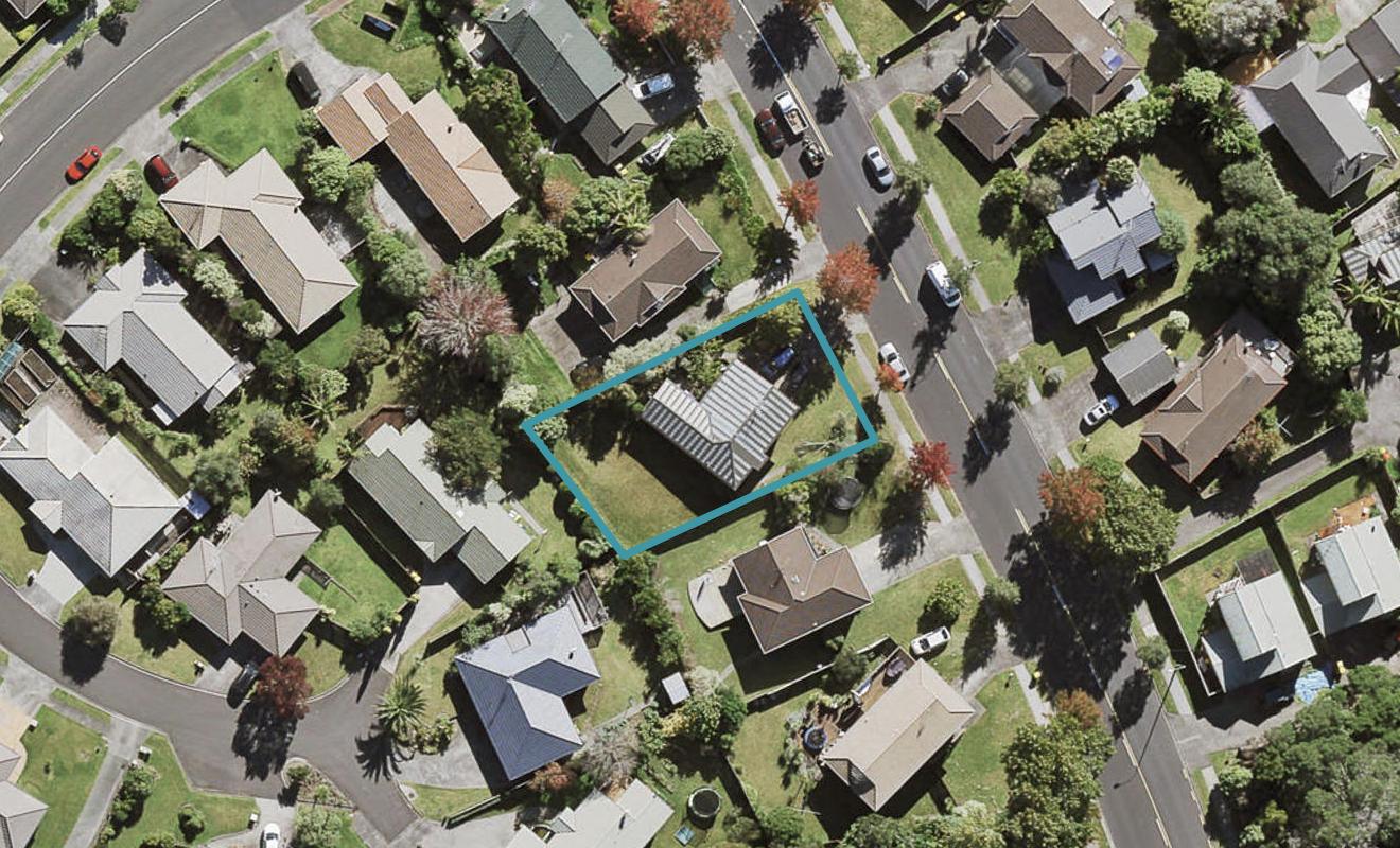 58 Unsworth Drive, Unsworth Heights, Auckland - Carousel 1