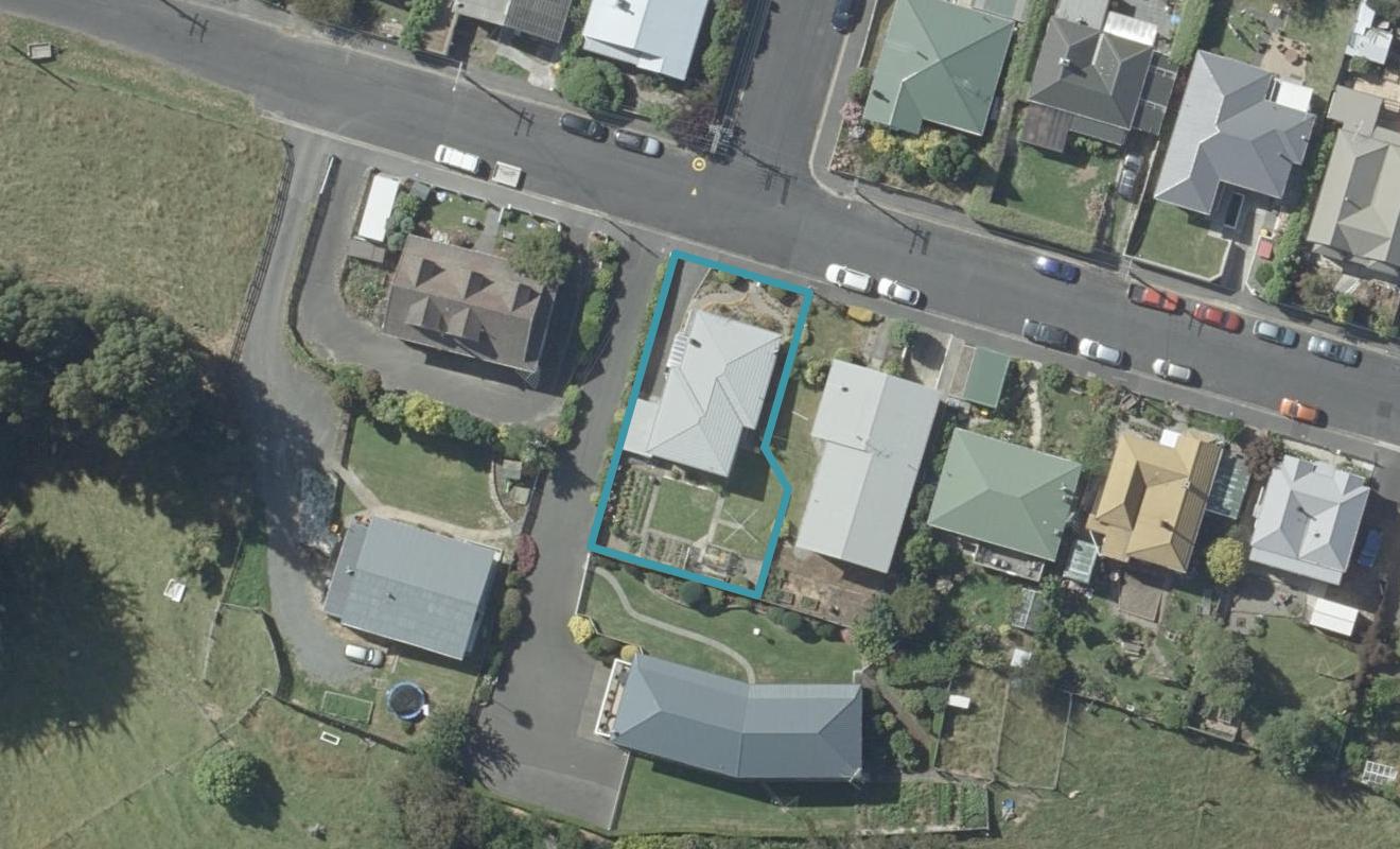 27 Bernard Street, Kenmure, Dunedin - Carousel 1