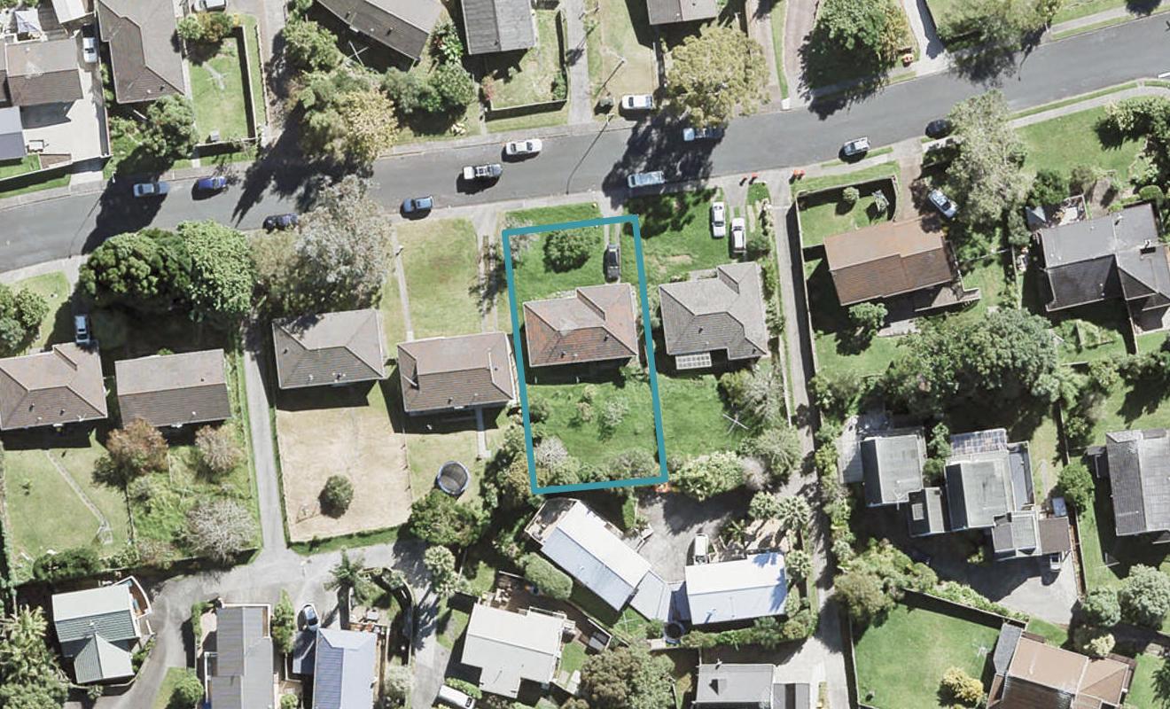 44 Nor'East Drive, Northcross, Auckland - Carousel 1