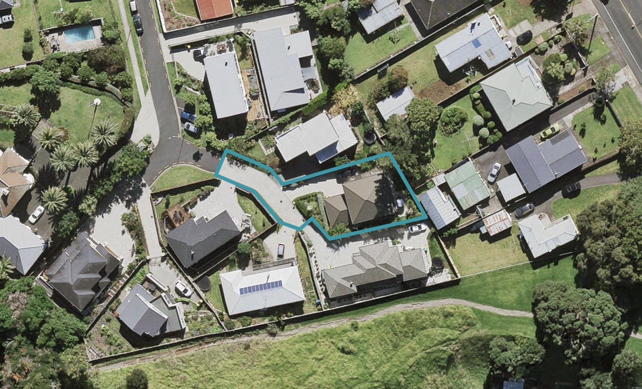 12 Domain Lane, Mangere Bridge, Auckland - Carousel 1