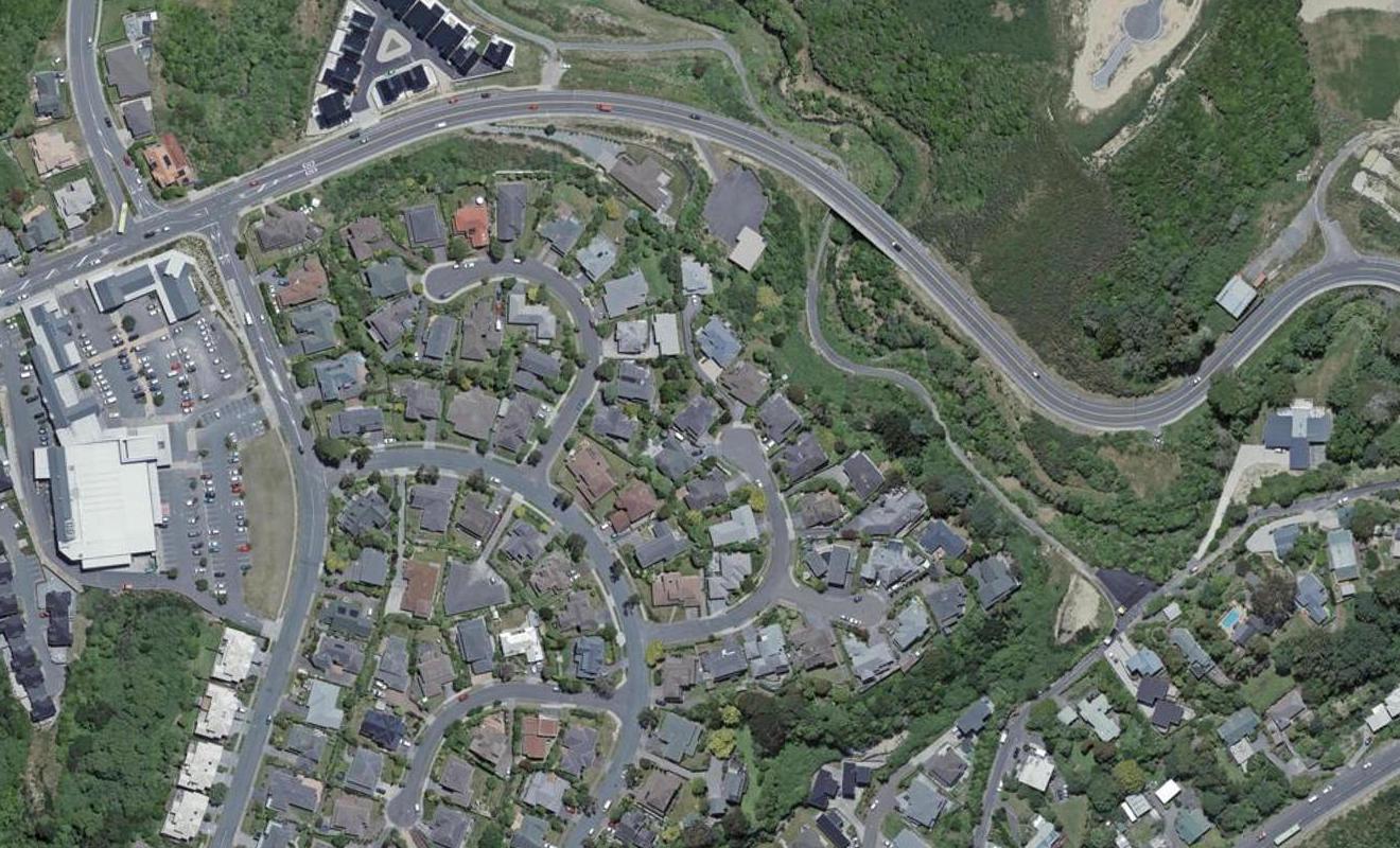 11 Longmont Terrace, Churton Park, Wellington - Carousel 1