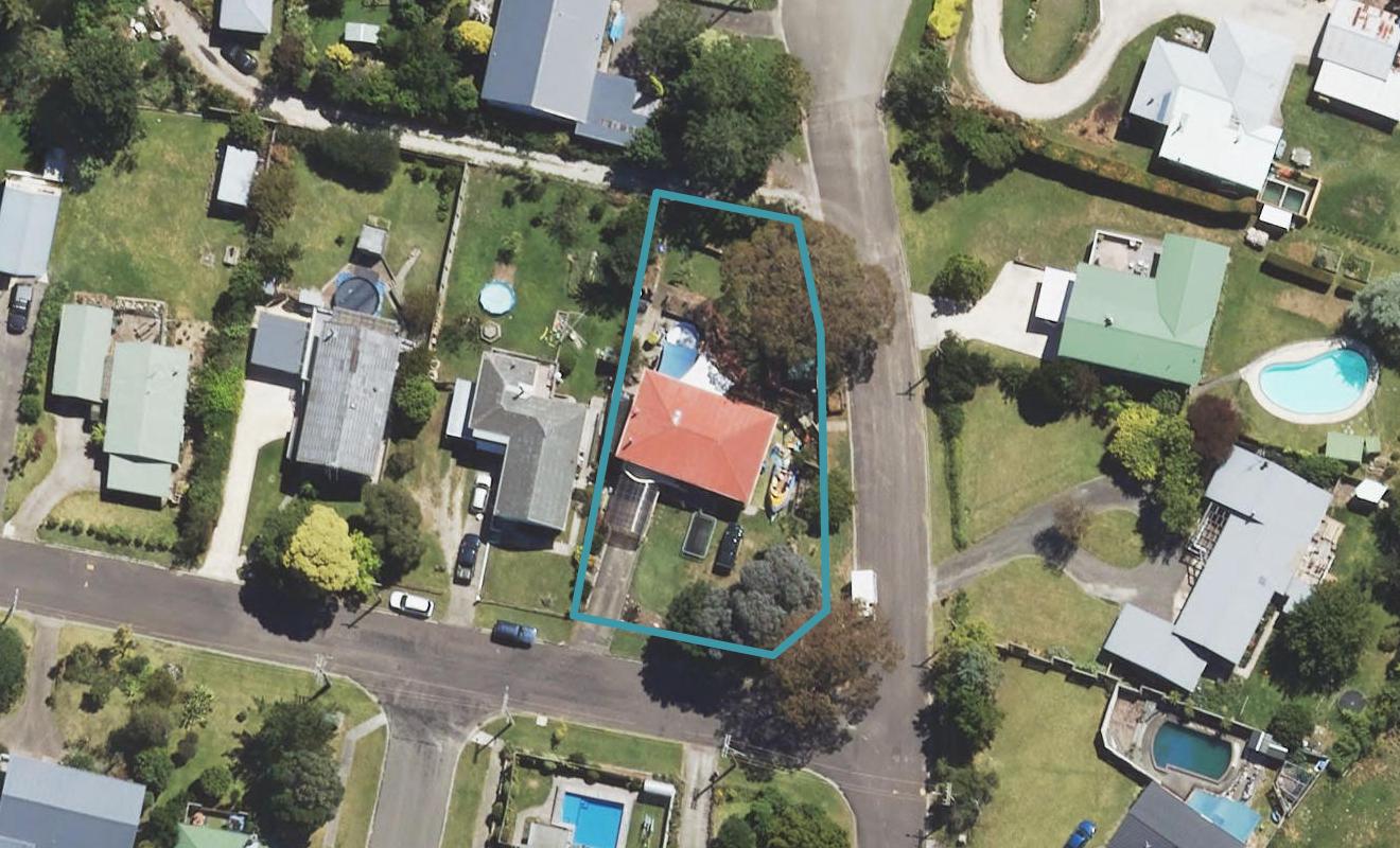 16 Norwood Road, Kaiti, Gisborne - Carousel 1