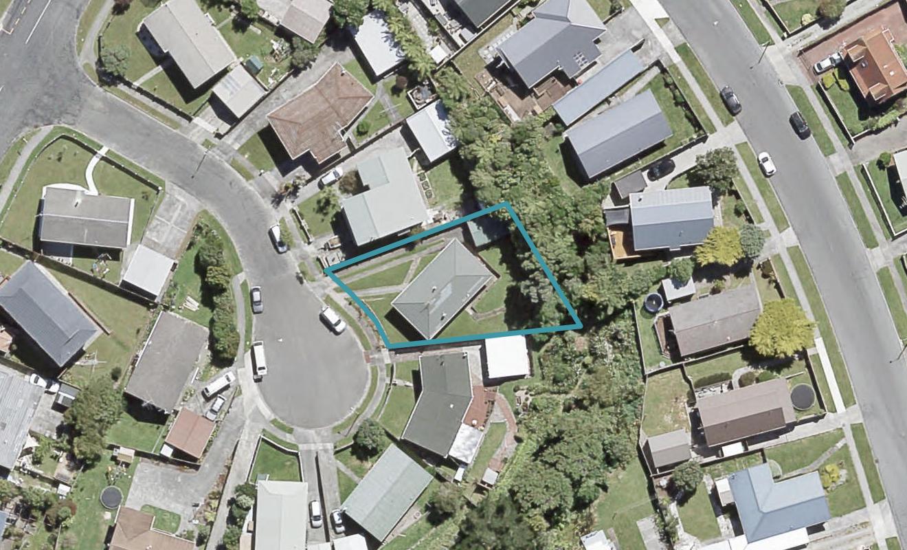 4 Becks Close, Kelson, Lower Hutt - Carousel 1