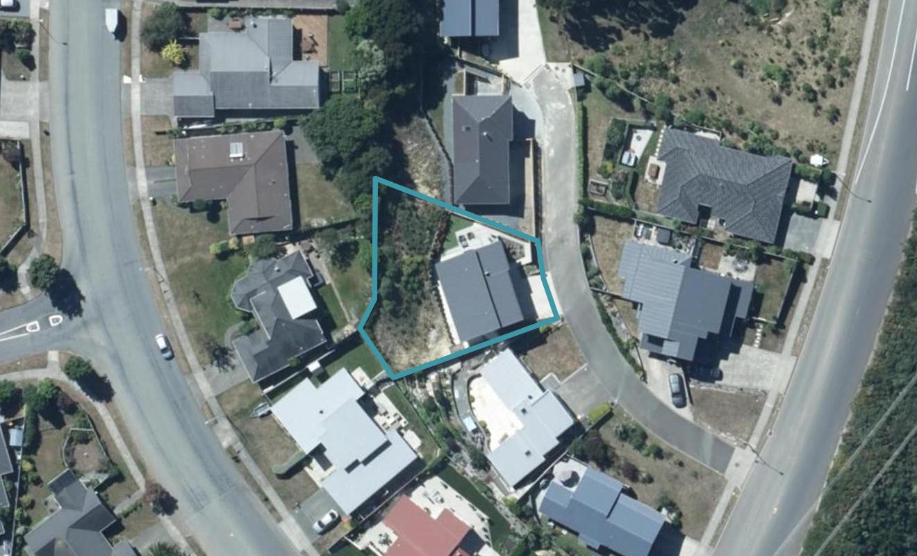 136 Navigation Drive, Whitby, Porirua - Carousel 1