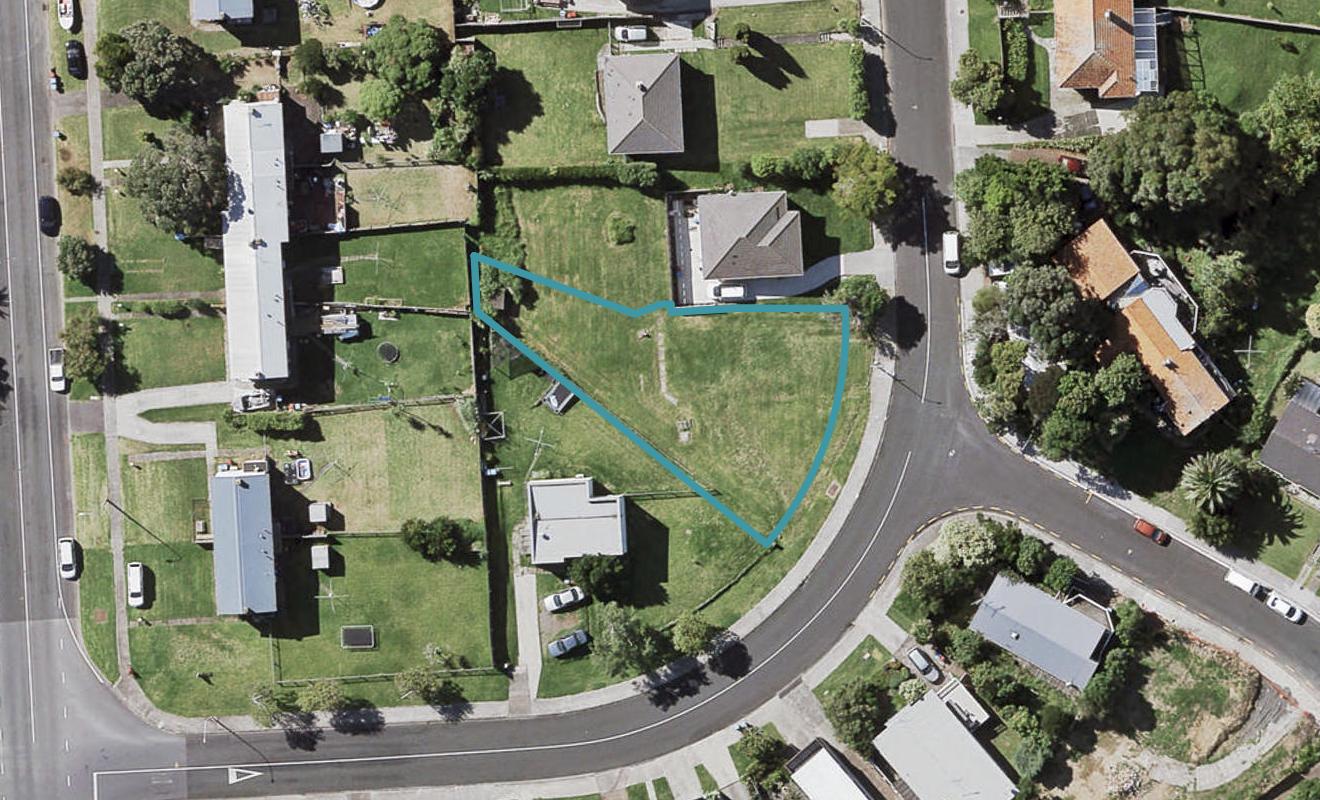 8 Te Arawa Street, Orakei, Auckland - Carousel 1