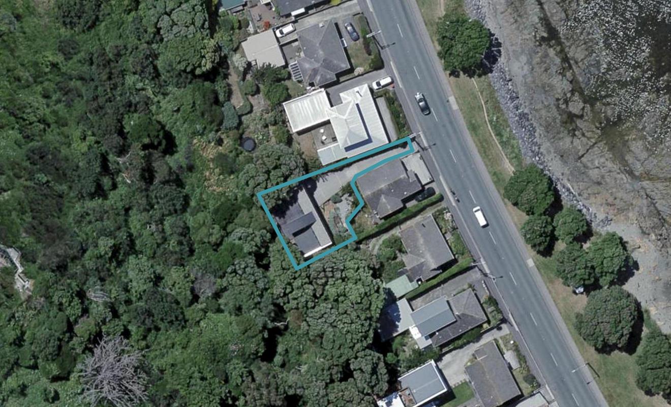 314A Queens Drive, Lyall Bay, Wellington - Carousel 1
