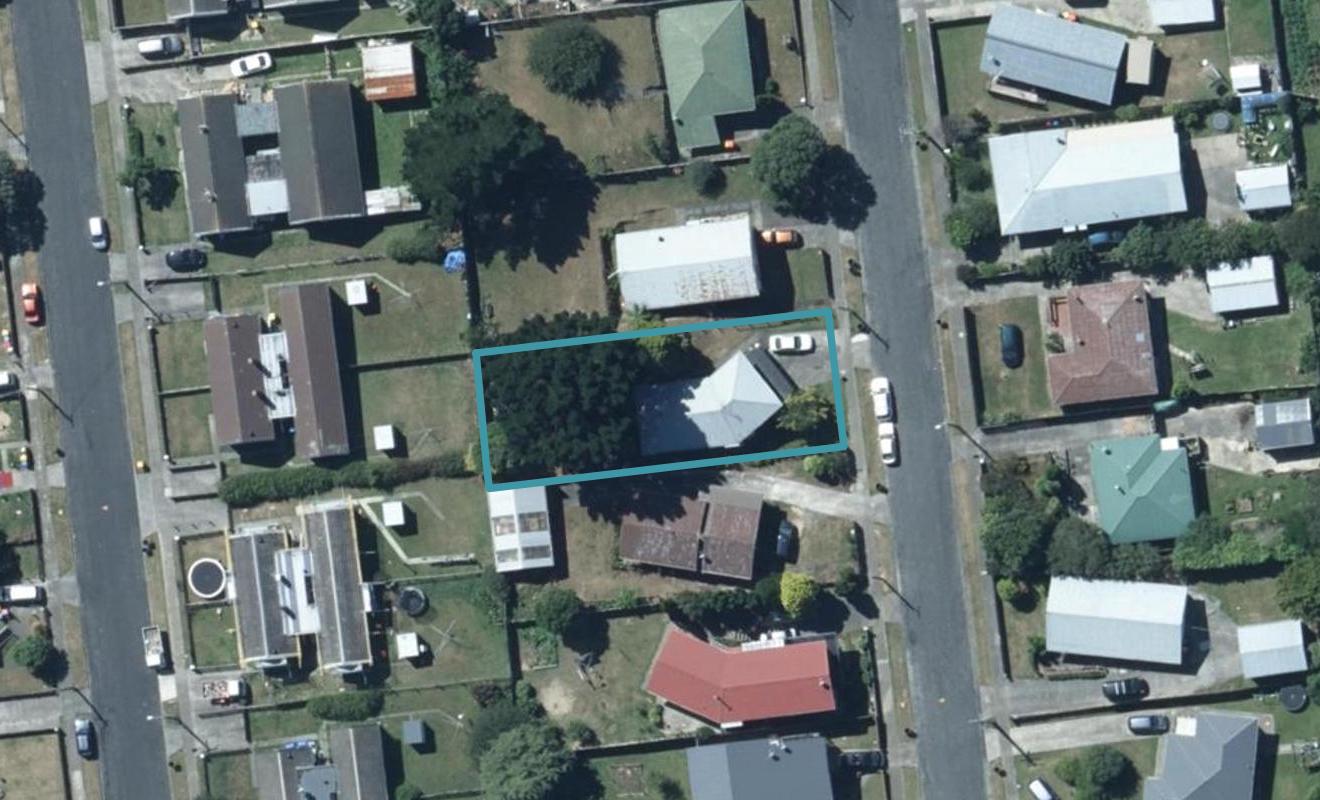 36 Levant Street, Cannons Creek, Porirua - Carousel 1