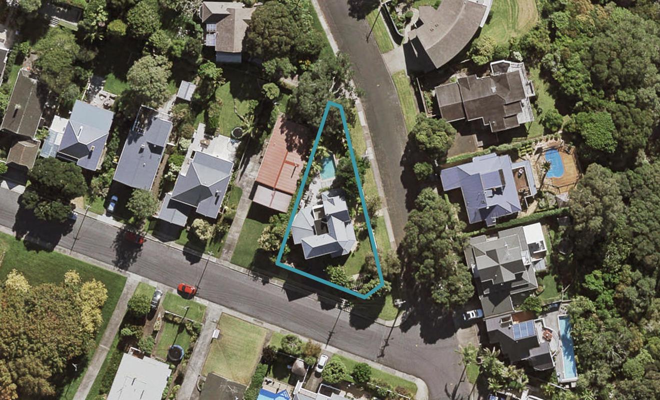 10 Waimana Avenue, Northcote Point, Auckland - Carousel 1