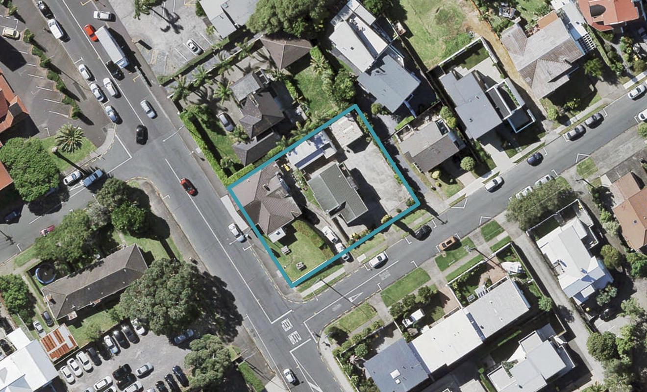 3/392 Lake Road, Takapuna, Auckland - Carousel 1