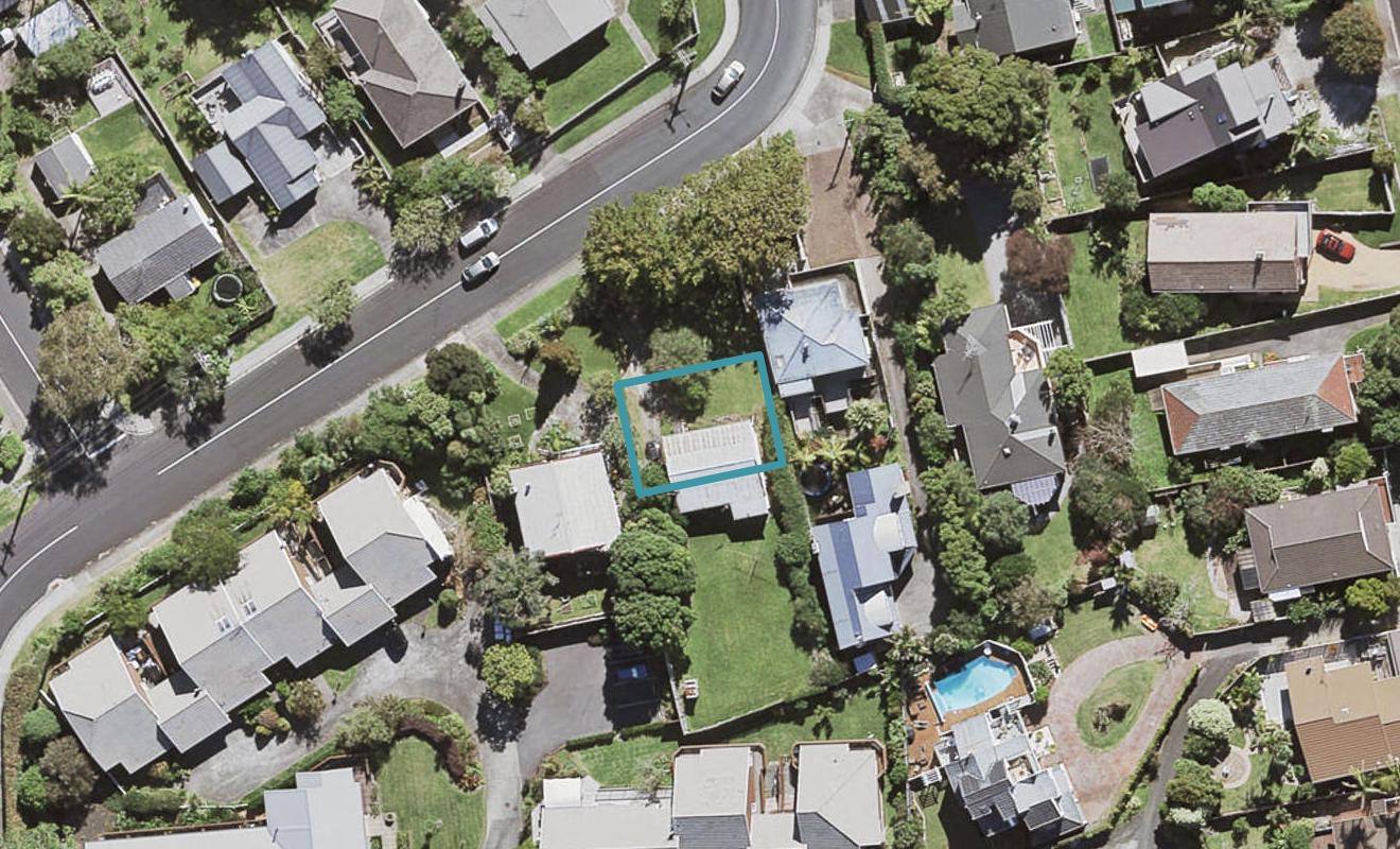 33B Roseberry Avenue, Birkenhead, Auckland - Carousel 1