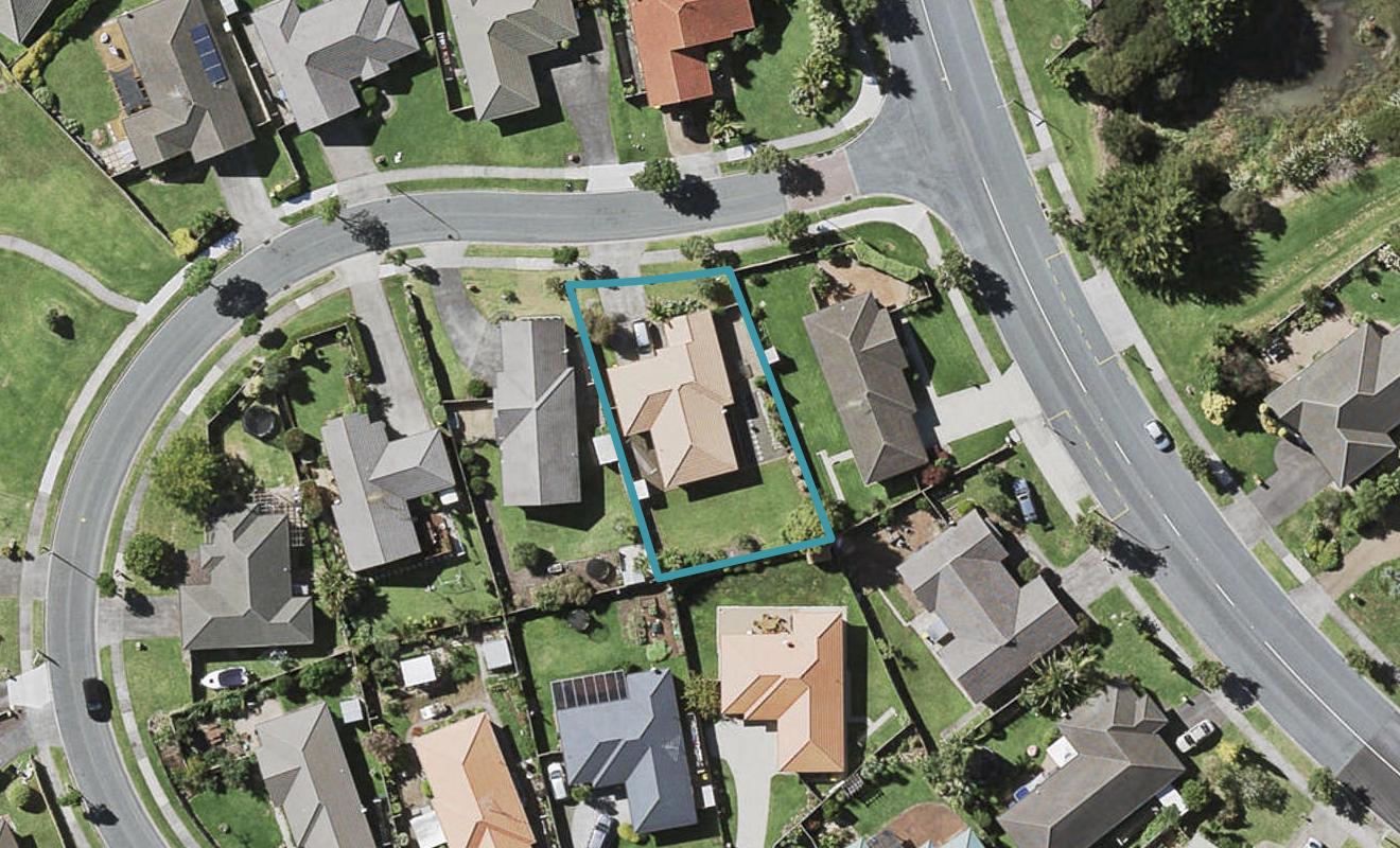 4 Brompton Place, Burswood, Auckland - Carousel 1