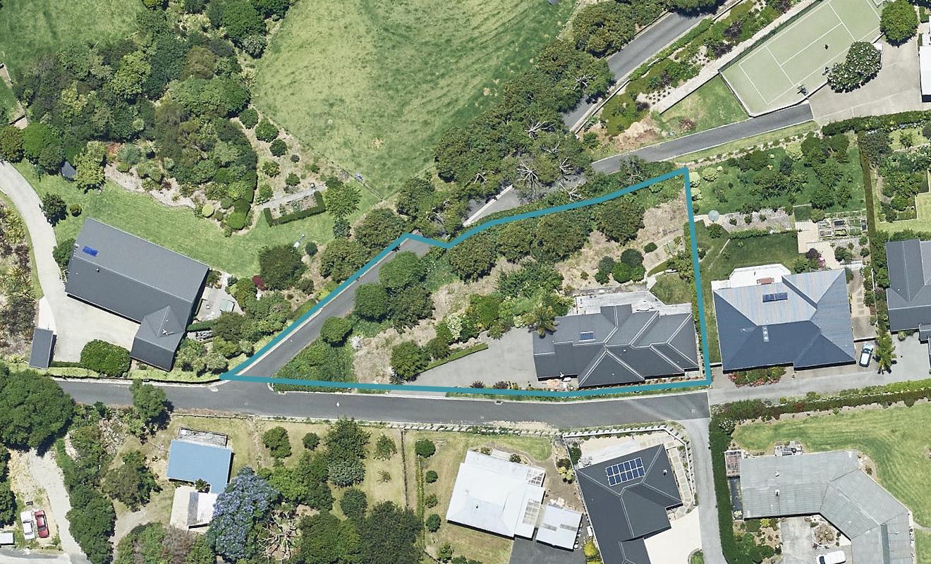 7 Tobacco Hill, Welcome Bay, Tauranga - Carousel 1