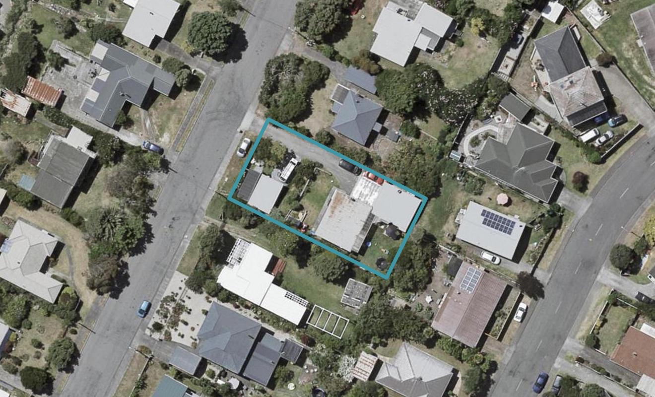 14 Mahoe Street, Otaki Beach, Otaki - Carousel 1