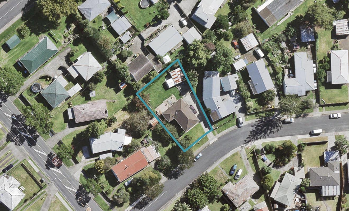 26 Lendic Avenue, Henderson, Auckland - Carousel 1