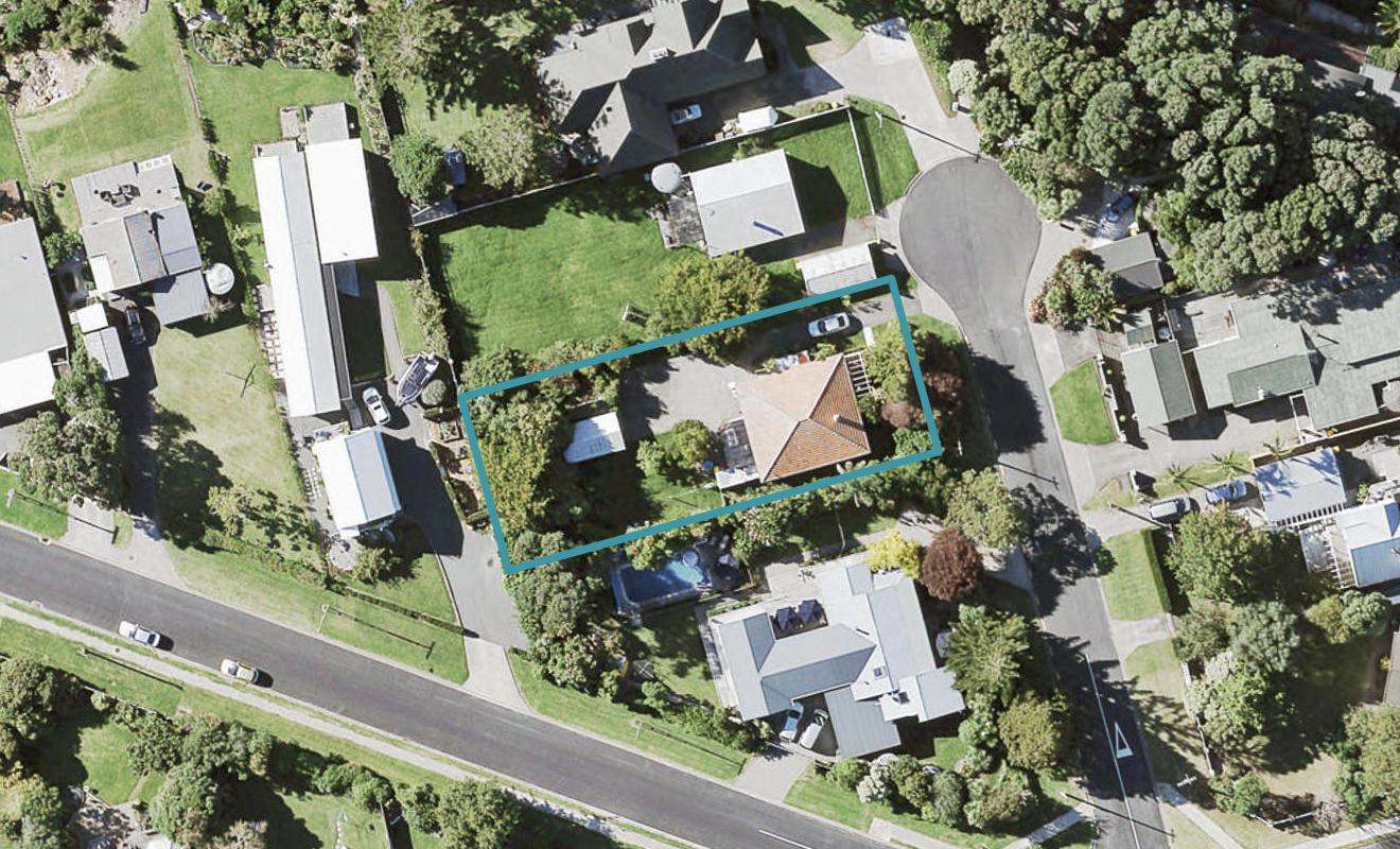 5 Cherrie Road, Beachlands, Auckland - Carousel 1