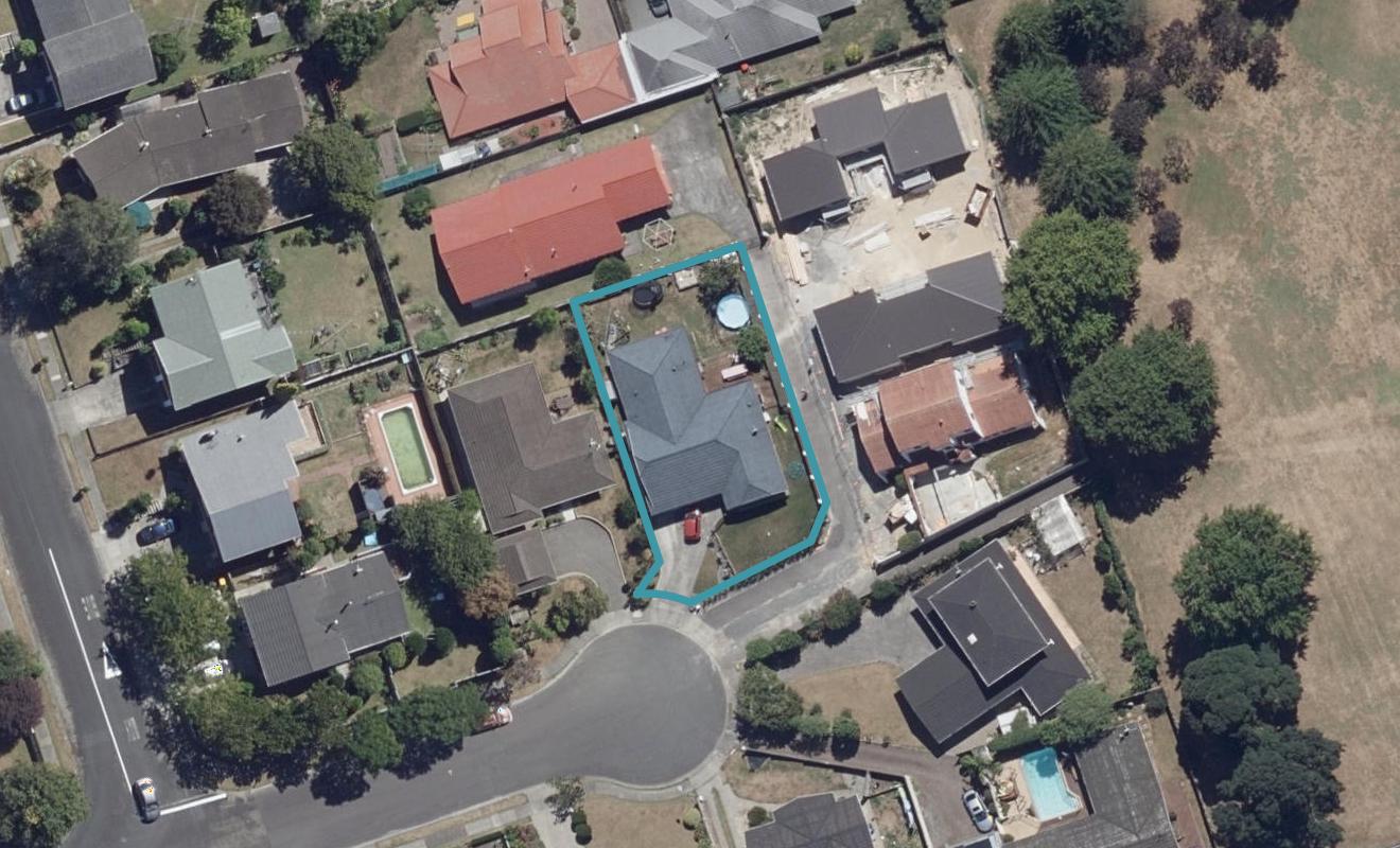 19 Hillary Street, Chedworth, Hamilton - Carousel 1