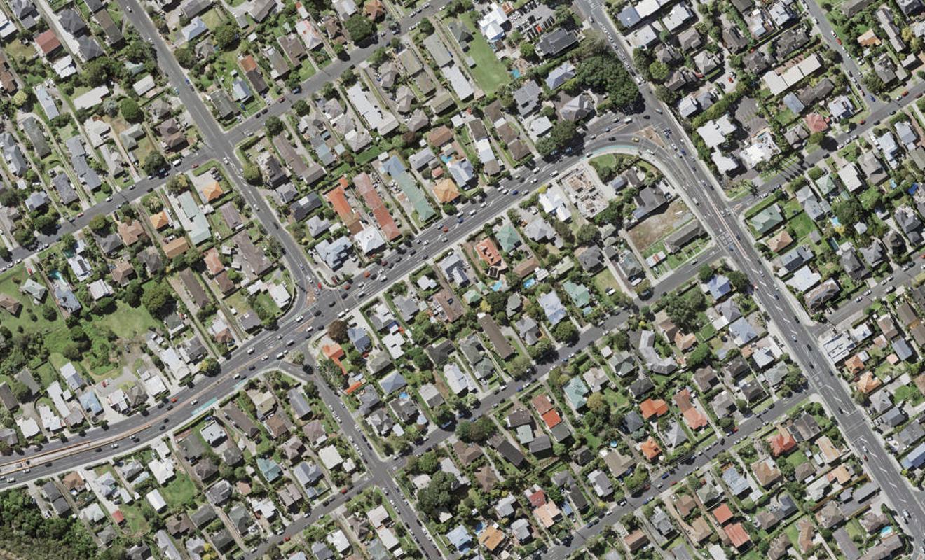 2/12 Esmonde Road, Takapuna, Auckland - Carousel 1