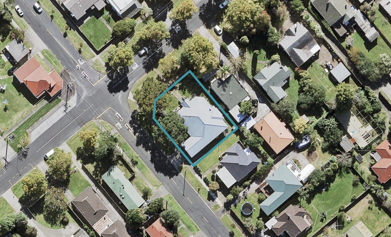 38 Seabrook Avenue, New Lynn, Auckland - Carousel 1