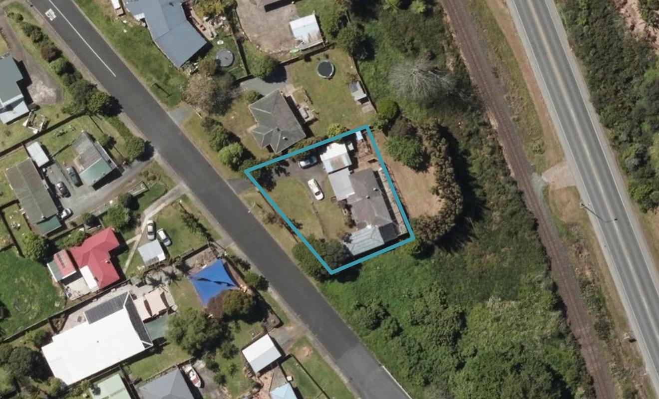 4 Farmer Street, Kamo, Whangarei - Carousel 1