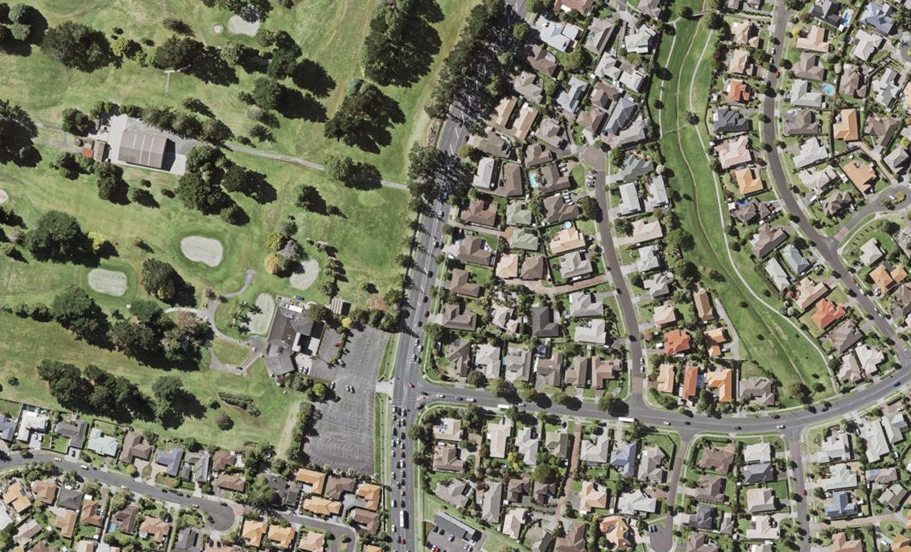 252 Botany Road, Golflands, Auckland - Carousel 1