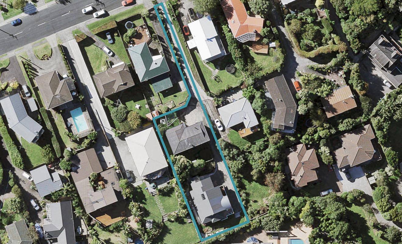 2/119 Sandspit Road, Shelly Park, Auckland - Carousel 1