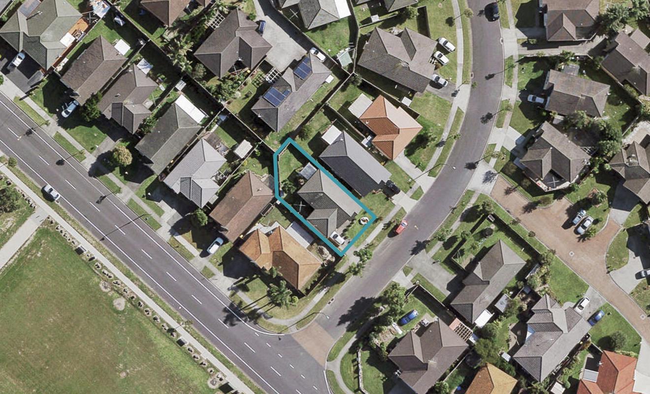 2 Ironstone Place, Randwick Park, Auckland - Carousel 1