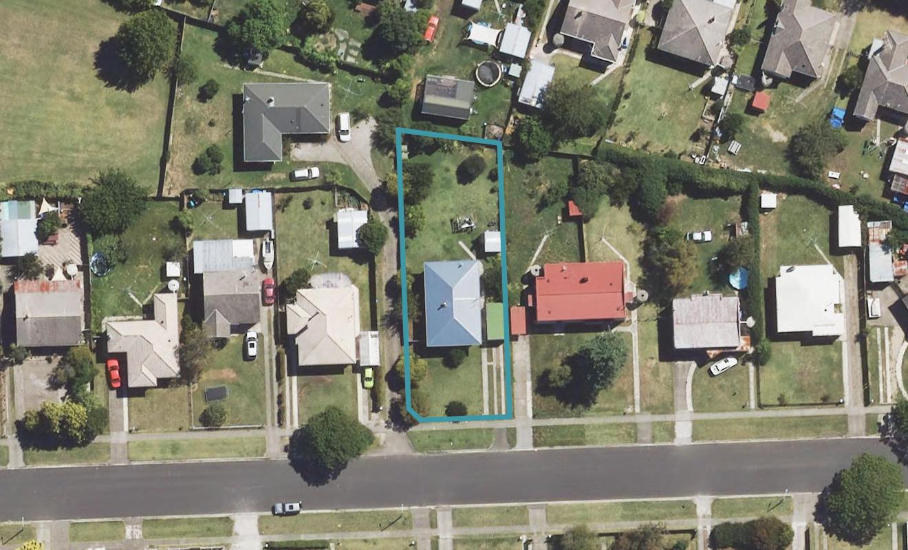 15 Centennial Crescent, Te Hapara, Gisborne - Carousel 1