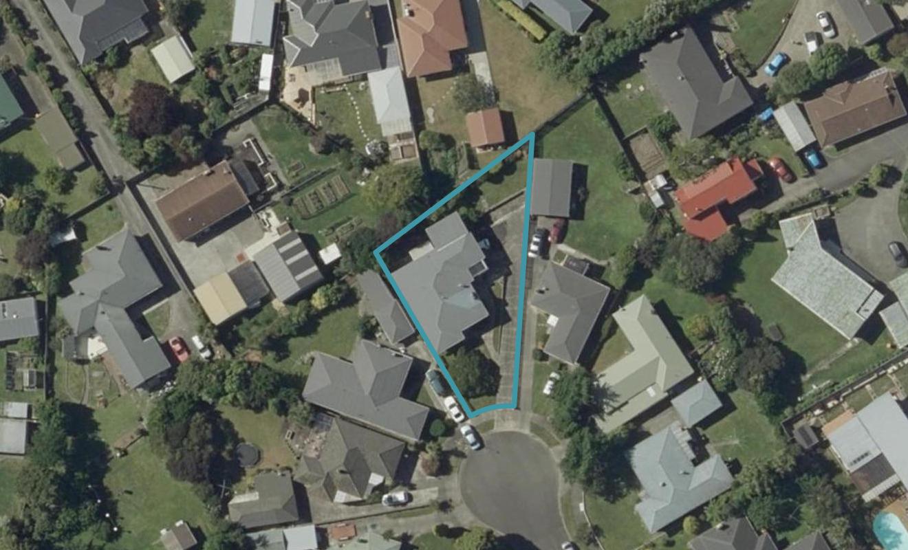 11 Strathmore Place, Awapuni, Palmerston North - Carousel 1