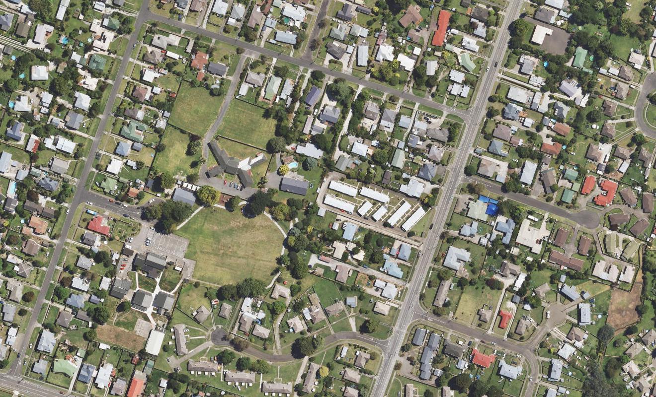 24/169 Lytton Road, Elgin, Gisborne - Carousel 1
