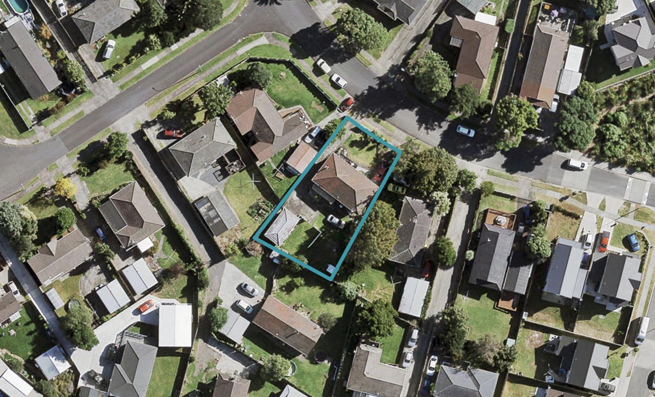 25 Becker Drive, Weymouth, Auckland - Carousel 1