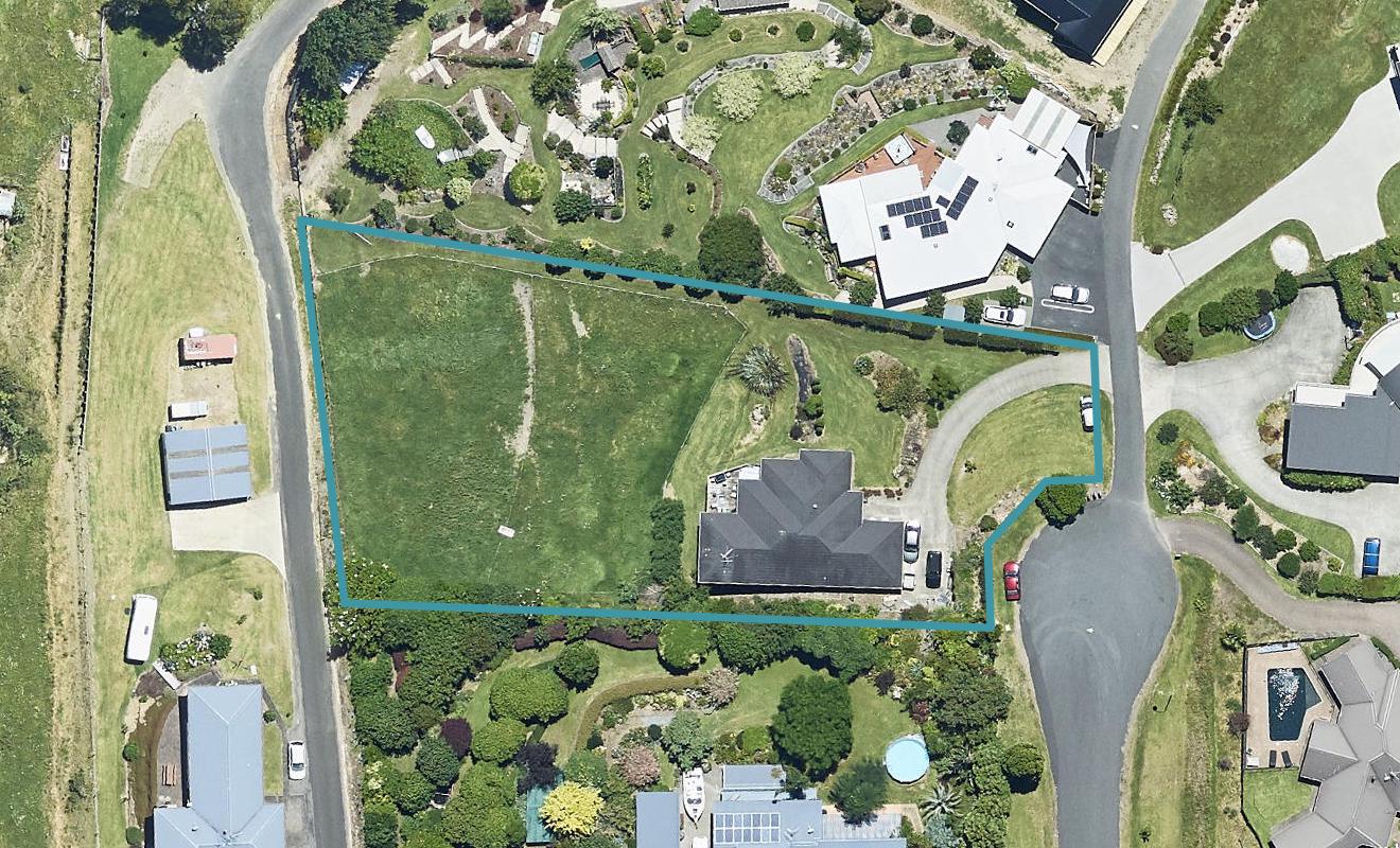 27 Roger Guy Place, Welcome Bay, Tauranga - Carousel 1
