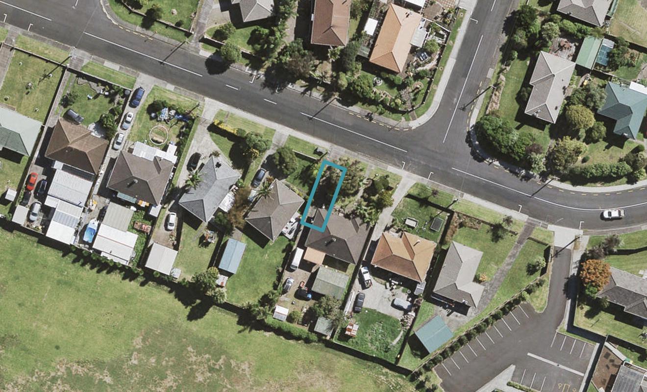 3/28 Smythe Road, Henderson, Auckland - Carousel 1
